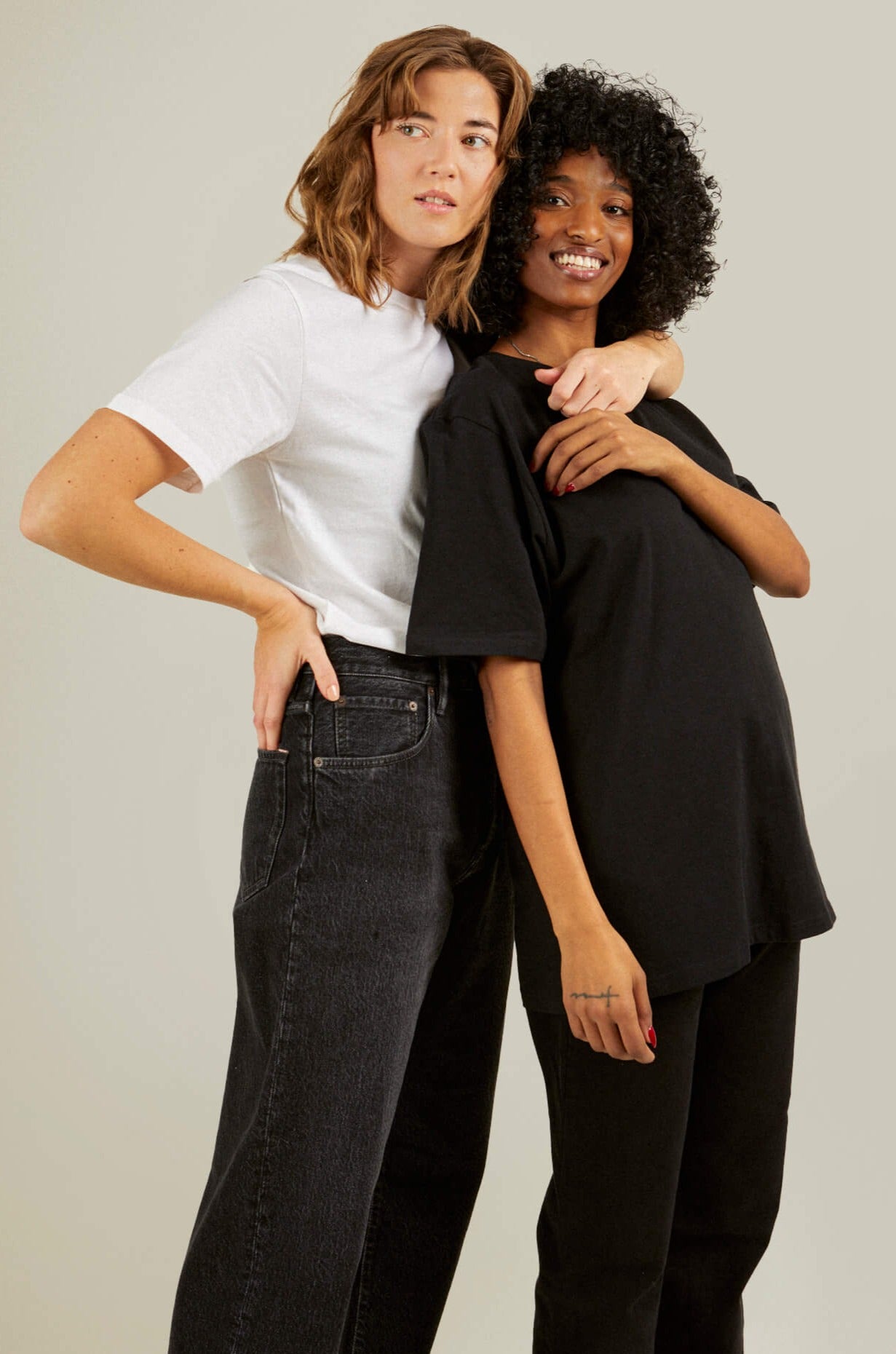 Women's t-shirt - Black and white (2-pack)